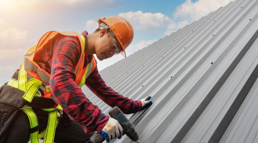 GAF certified roofer in Crystal Lake, IA